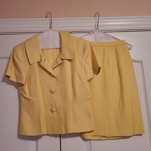 Donna Morgan lemon yellow silk suit